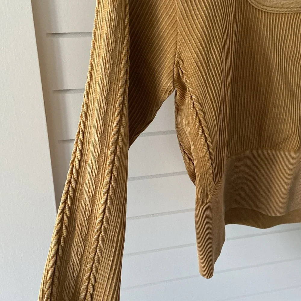 Offline aerie ribbed